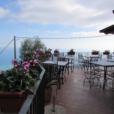 Hotel Il Casale Di Caterina Taormina Exterior foto